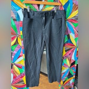Banana Republic Sloan Curvey Fit slim size 8 black pants ✨